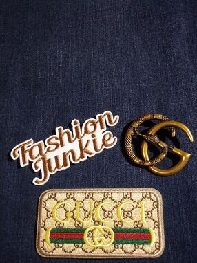 Iron On Patch Set w/Fashion Brooch